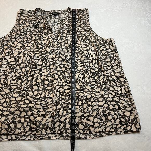 Simply Vera Vera Wang Sleeveless Split Neck Blouse Size X-Large Camo Print - Picture 7 of 7